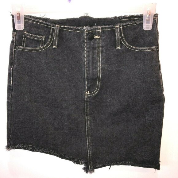 Forever 21 Womens Small Black Denim Jean Straight Cut Off Raw Hem Short Skirt - Picture 3 of 7